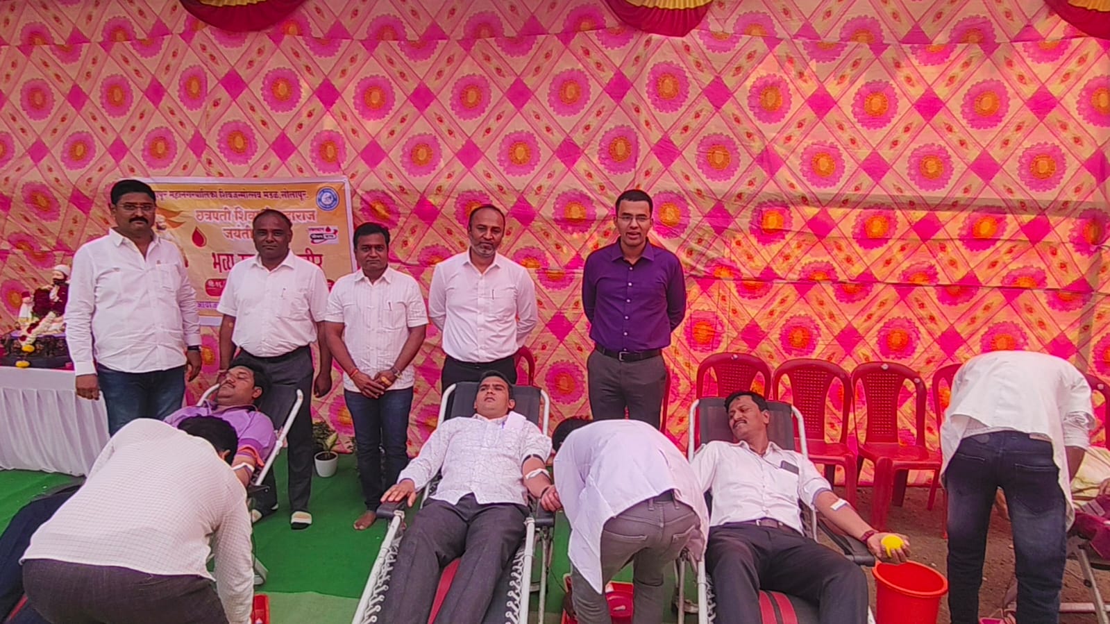 सोलापूर महानगरपालिकेत शिवजयंती निमित्त भव्य रक्तदान शिबिर संपन्न सोलापूर