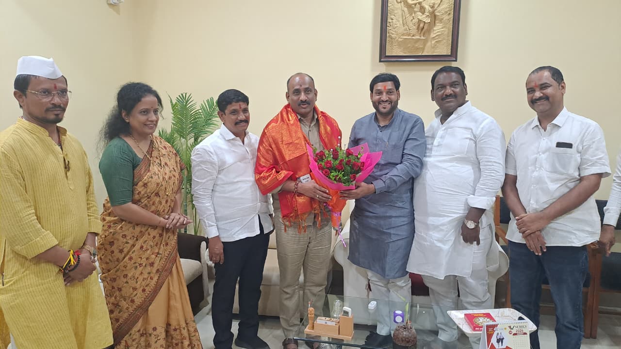 Arrival of Akkalkot MLA Hon. Shri. Sachin Dada Kalyanshetty at Solapur Municipal Corporation