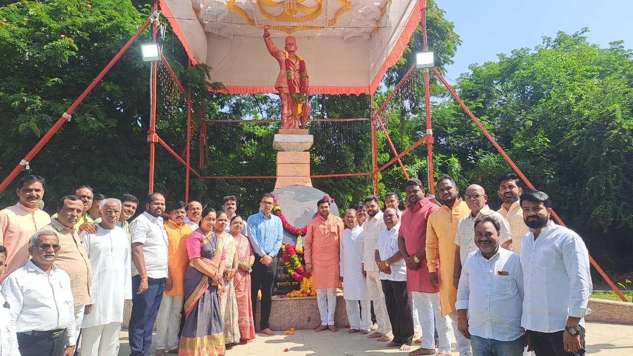 On the occasion of the birth anniversary of freedom fighter Vinayak Damodar Savarkar