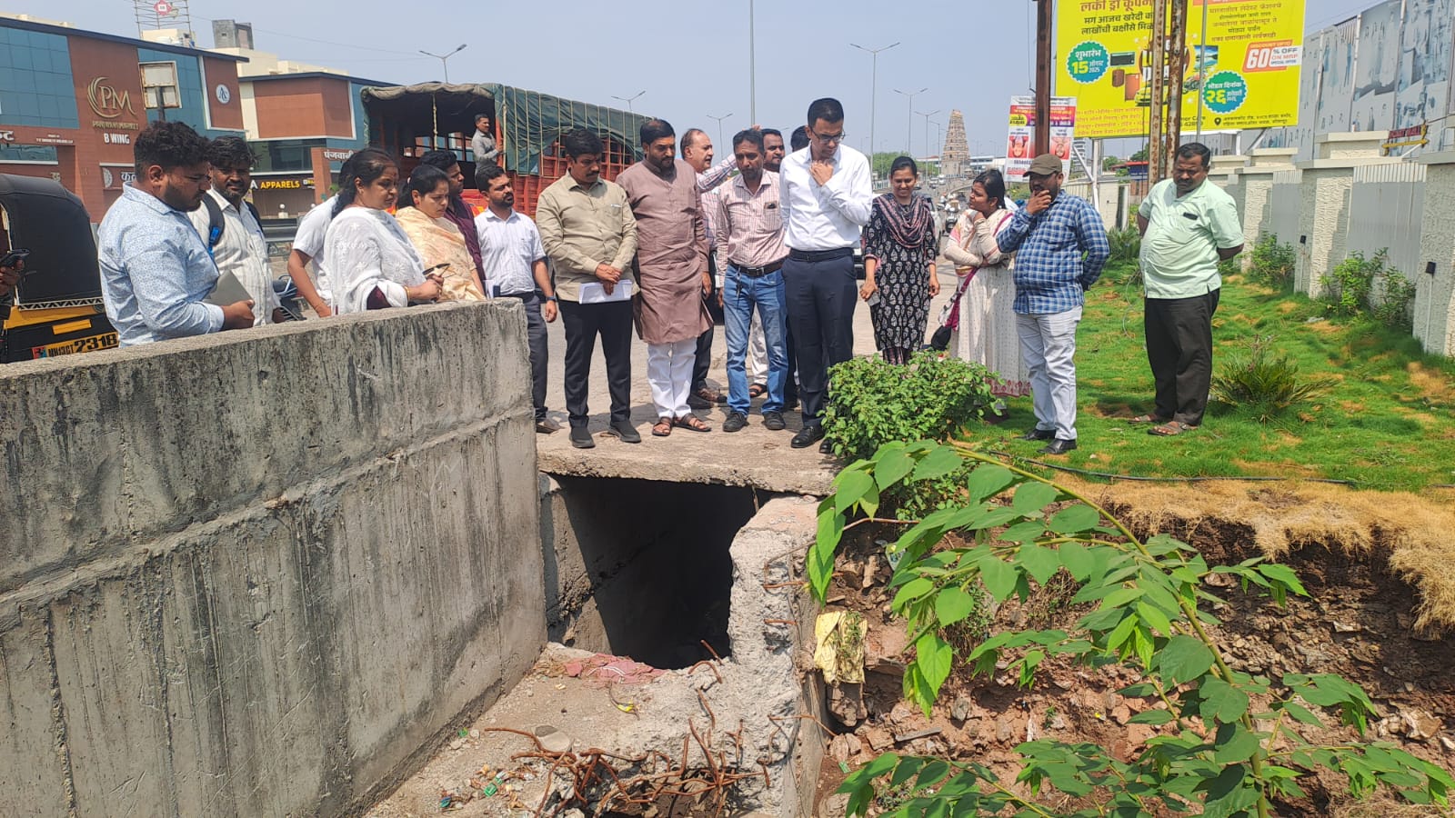Physical inspection of various drains in the city